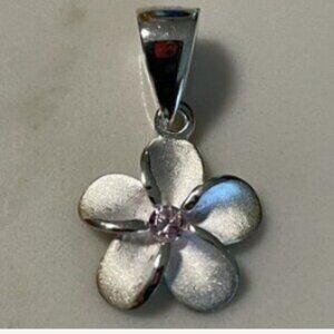 Silver plumeria Hawaiian pendant -1/2 inch diameter , NEW